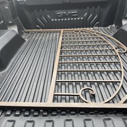 Queen solid metal bed