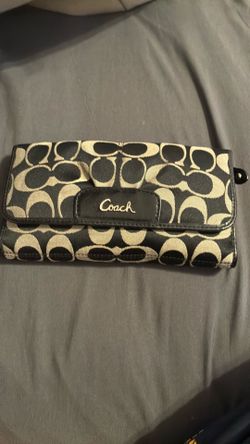 vintage coach clutch