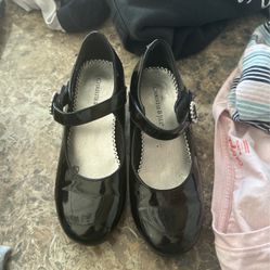 Black Kids heels Size 1
