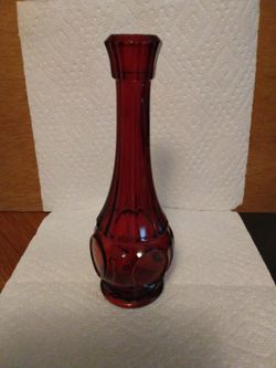 VINTAGE WHEATON RUBY RED BULLSEYE BUD VASE