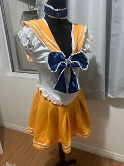 Sailor Moon Venus cosplay costume for Halloween