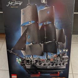 Lego Pirates Of The Caribbean 10365 Captain Jack Sparrow's Pirate Ship Aka The Black Pearl