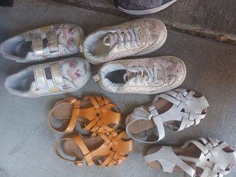 Girls Shoes Good Condition