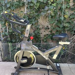 ✨Like New 300LB Max Stationary Workout Bike