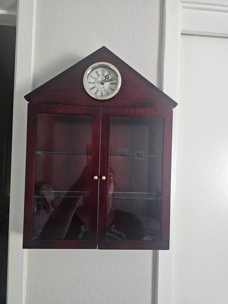 Vintag Cherry Wood Curio Cabinet Glass Doors , 3 Glass Shelves & Clock 17"x12”