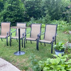 4 Patio Chairs & 1 High Top Table 