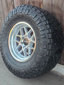 4x4 Toyota Tacoma 4runner Chevy Tahoe Silverado Wheels