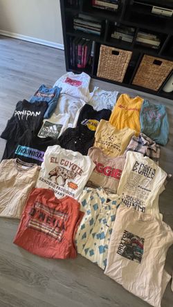 Bundle of men’s shirts/polos