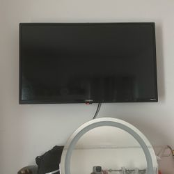 Wellington 32 Inch Roku TV