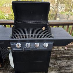 Char Broil 4 Burner Grill w/tank