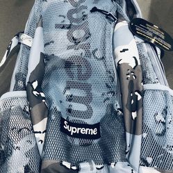 Supreme SS20 Blue Chocolate Chip Camo Mesh Backpack