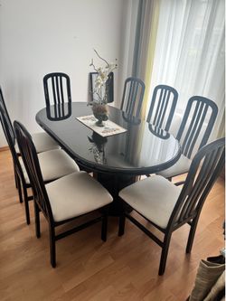 Modern Black Lacquer Oval Dining Set with Buffet, Leaf extender, and 8 Chairs