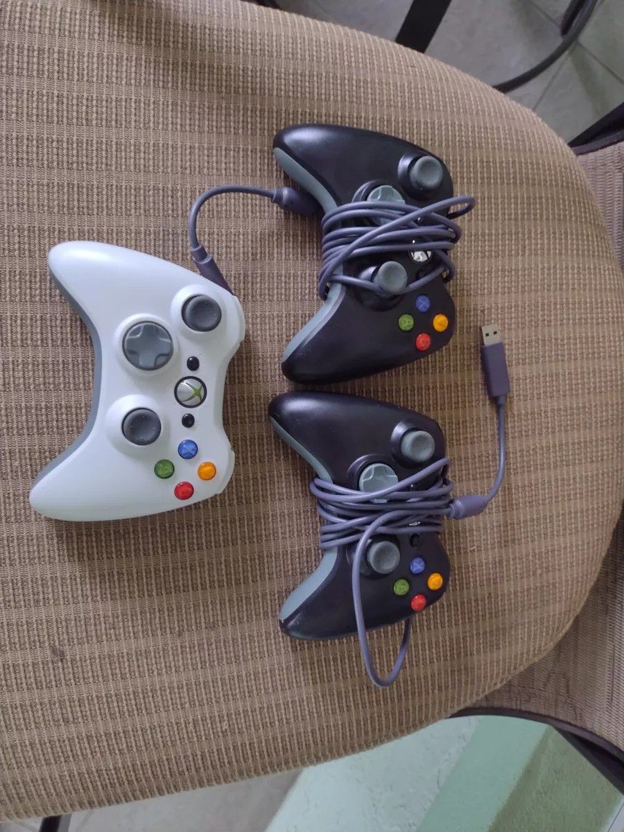 Lot Of Three Xbox Controllers Wireless And Wired