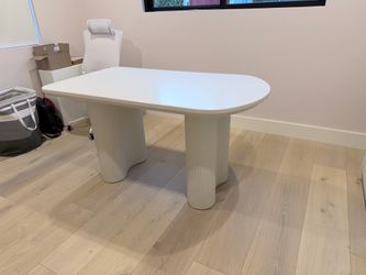 Modern office desk/small dining table and free chair!