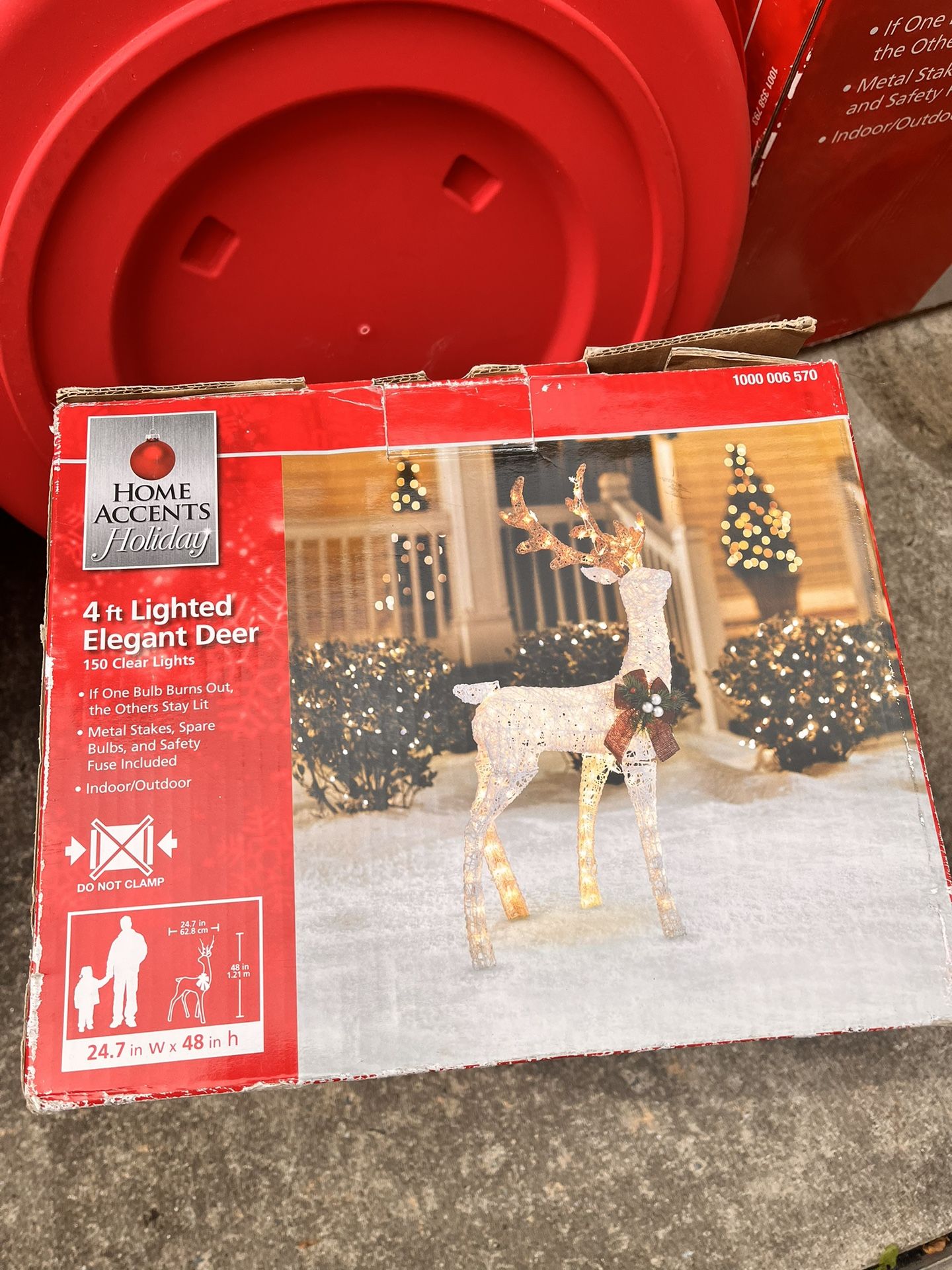 Home Accents Holiday 4ft Lighted Elegant Deer
