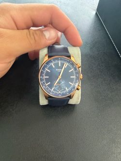 Hybrid fossil watch