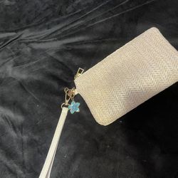 Beachy Wristlet w/ Flower Keychain