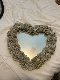 Mirror heart shaped with plaster grey roses