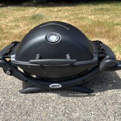 Weber Q1200 Propane Grill