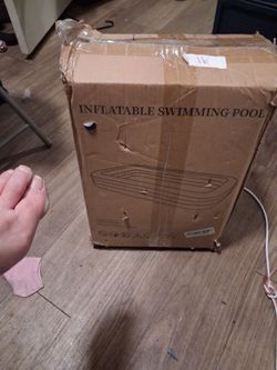 Inflatable swimming pool