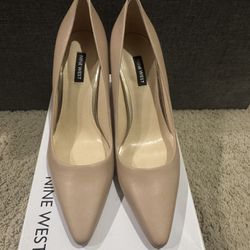 Nine West Nude Heels Size 9 Only Wore Once 