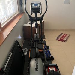 NordicTrack Elliptical E7.7 power incline barely used