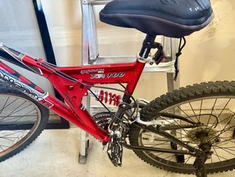 Mongoose XR100 7000 Series Aluminum Full Suspension Mountain Bike