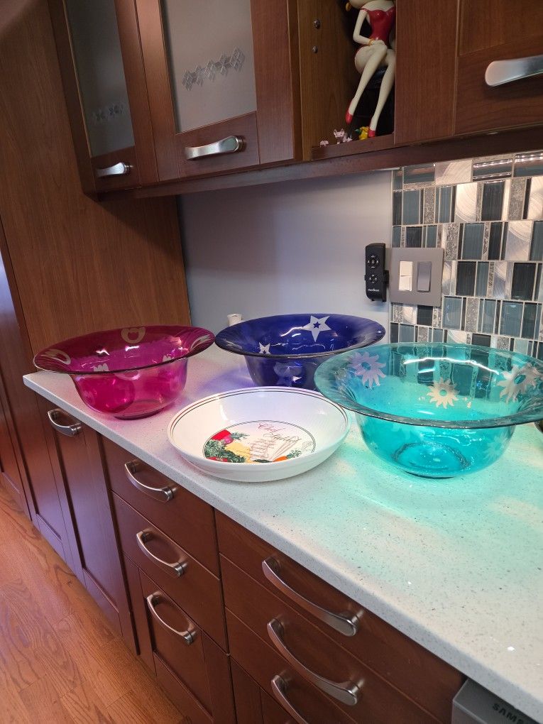 3 Glass Bowles one ceramic