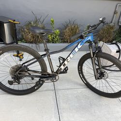 Trek Marlon8 Gen 2 Cross Country Mountain Bike