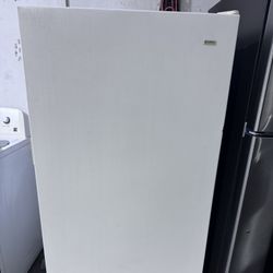 Kenmore Freezer 28"Width  60"height 