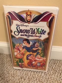 Snow White and the Seven Dwarfs - VHS Tape