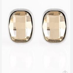 New! Paparazzi Incredibly Iconic Faceted Champagne Post Earrings