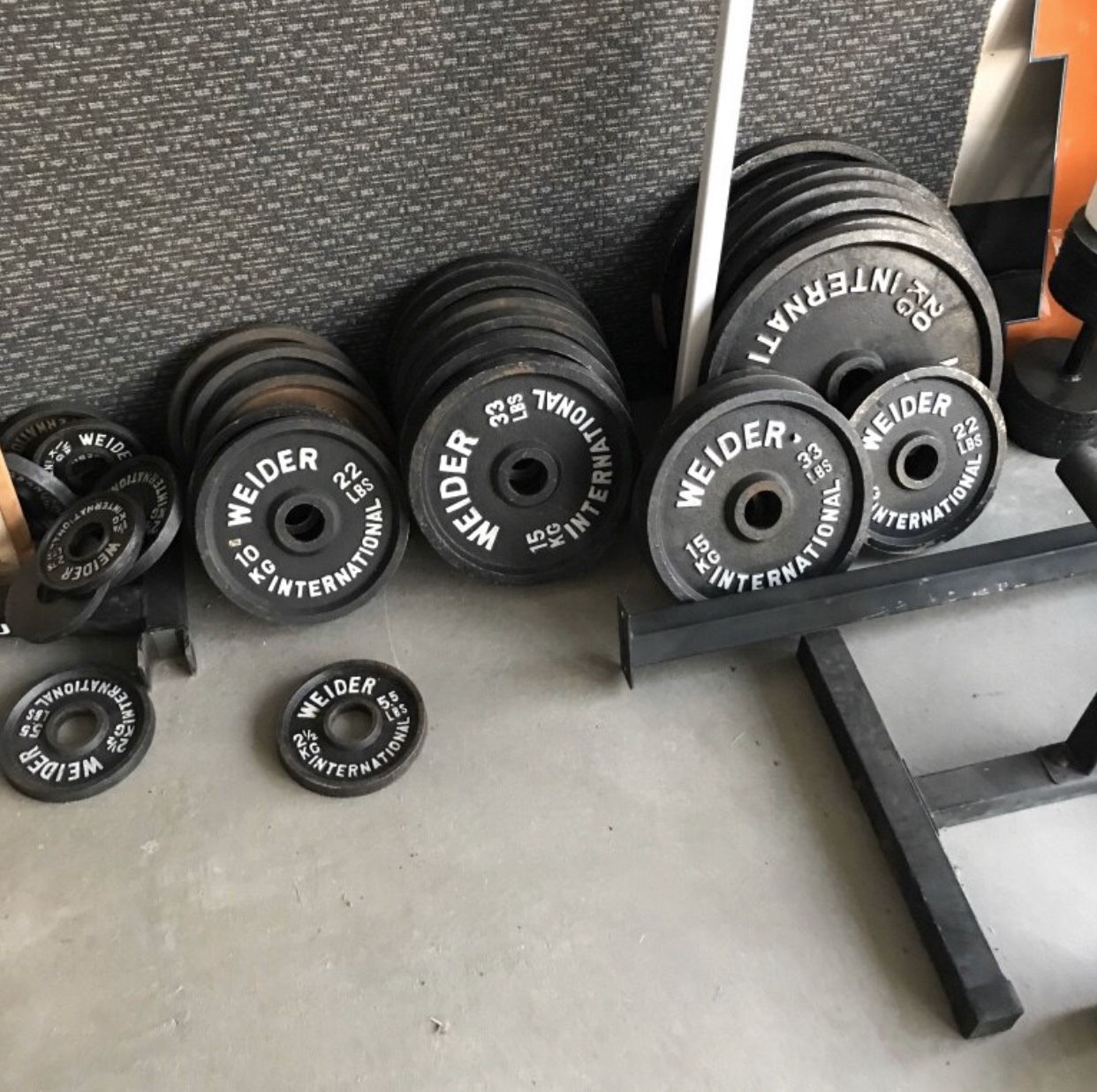 Weirder weights kilo plates