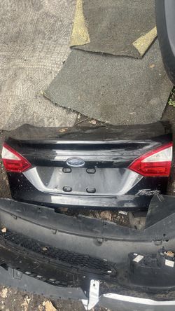 Ford fiesta radiator and fan +trunk