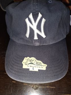 2 DIFFERENT NEW YORK YANKEES HATS.