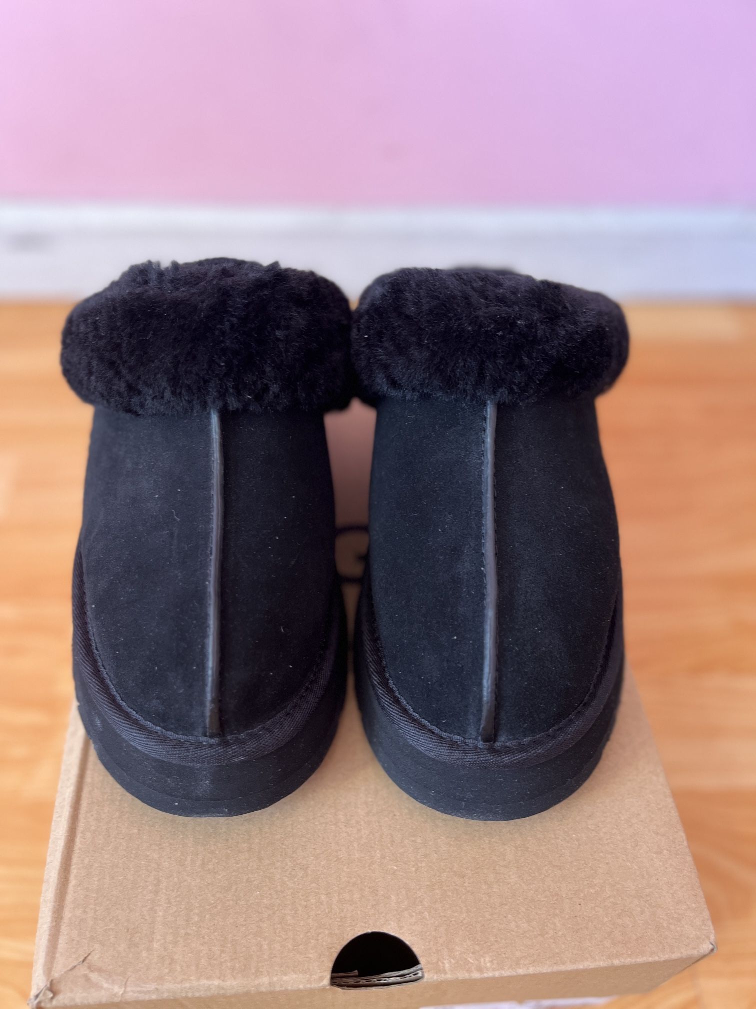 Black Ugg Slippers