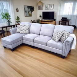 Light Gray Modern Nolany 106” 2pc Sectional Sofa with Reversible Chaise & Storage Ottoman