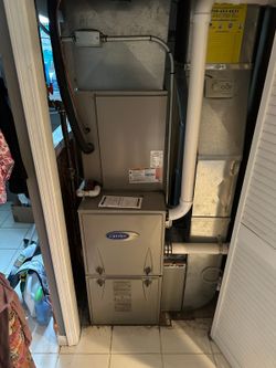 Carrier High-Efficiency Natural Gas Furnace � 80,000 BTU -Working