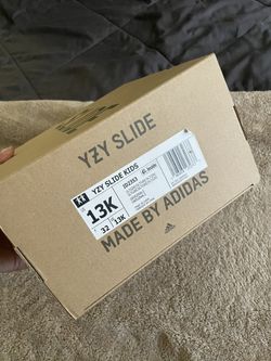 Kids YZY Slides (13k)