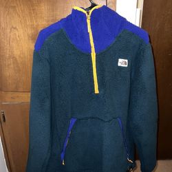 $30- Size M Men’s The North Face Half Zip 