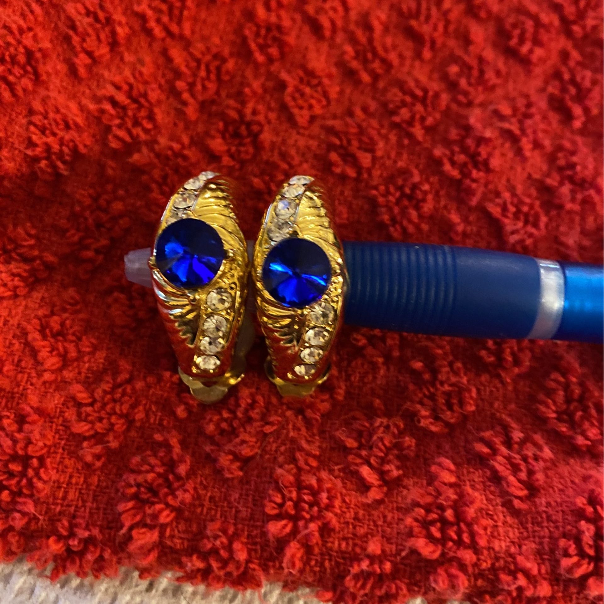 Gold Earrings With Diamonds And Blue Stone 