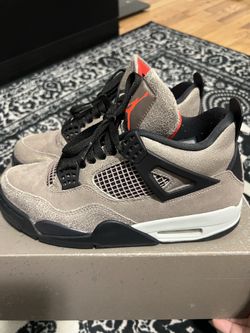 Jordan 4 Taupe Haze size 8