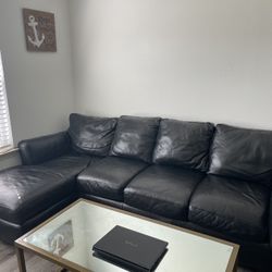 🔥 Havertys Black Leather Sectional – Priced to Sell!