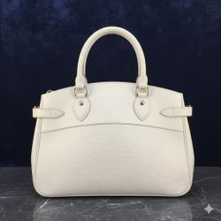 Louis Vuitton Passy GM Epi Shoulder Bag - Ivorie (159626-1)