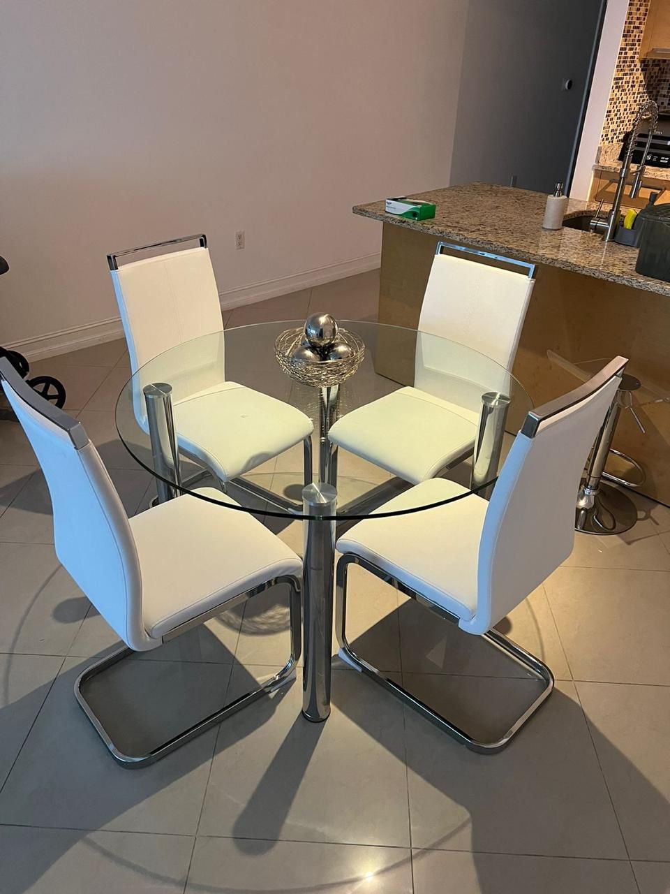 Glass Dining Table 4 White Chairs