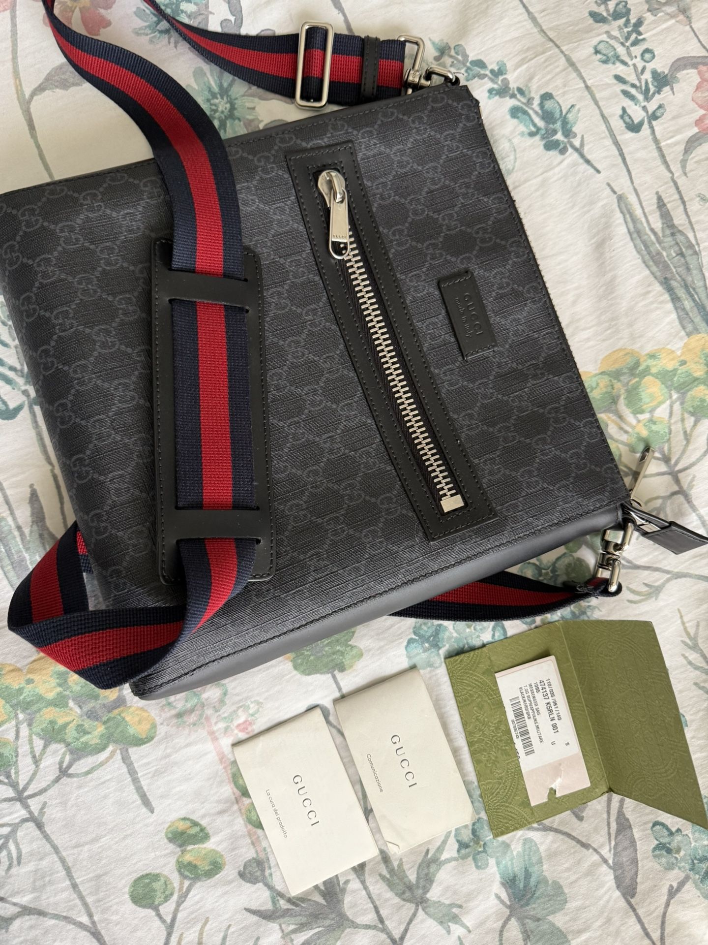 Gucci Messenger Bag