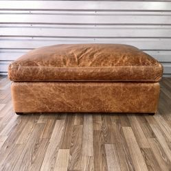 Authentic RH English Classic Leather Ottoman⚡️