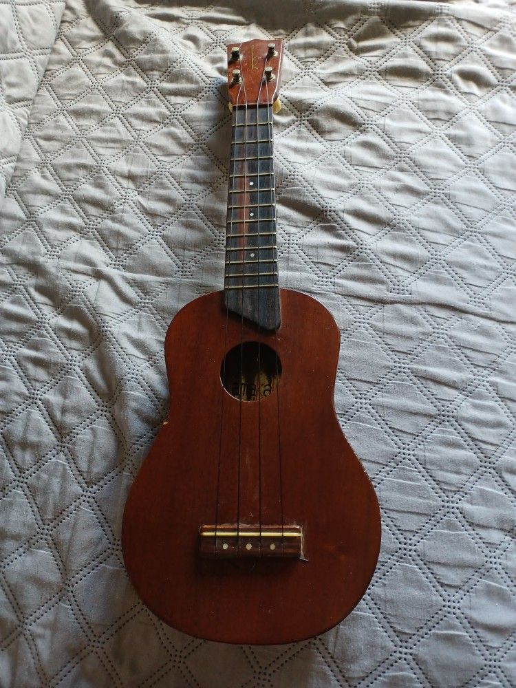 Kamaka Ukulele Gold Label