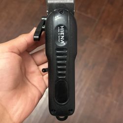 Clippers For Barbers Good Condition Condition Cut Very Well