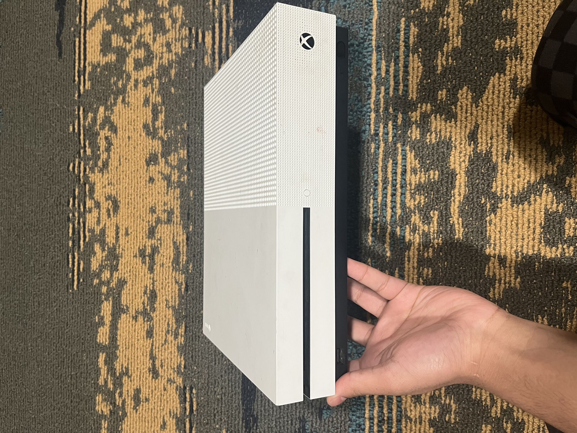 Xbox One S